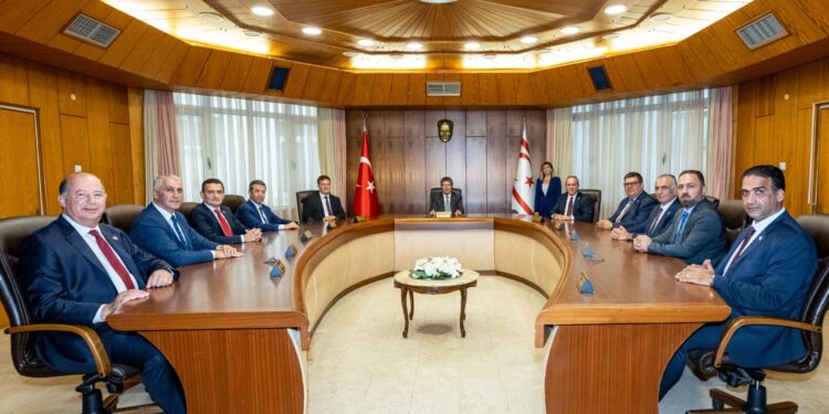 Bakanlar Kurulu, Başbakan Ünal Üstel başkanlığında toplandı