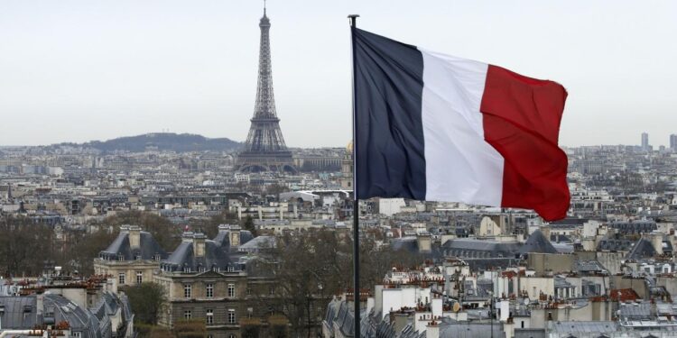 Fransa'da mahkeme Müslümanların okulunun kapatılmamasına karar verdi