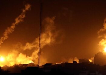 İsrail gece boyu Gazze'ye saldırdı: Çok sayıda Filistinli öldü