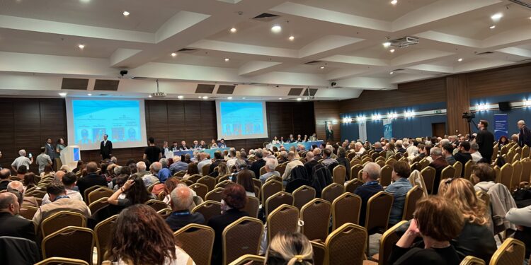 Mimarlar Odası heyeti, Türkiye Mimarlar Odası 49. Genel Kurulu’na katıldı