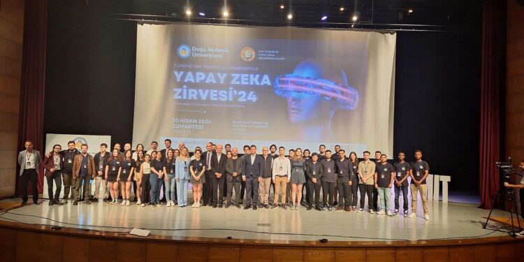 Türkiye’nin teknoloji liderleri DAÜ’nün Yapay Zeka Zirvesi’nde buluştu