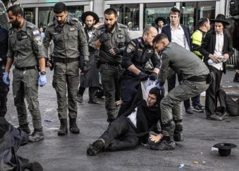 İsrail'de askere gitmeyi reddedenlerin sayısında benzeri görülmemiş bir artış yaşanıyor