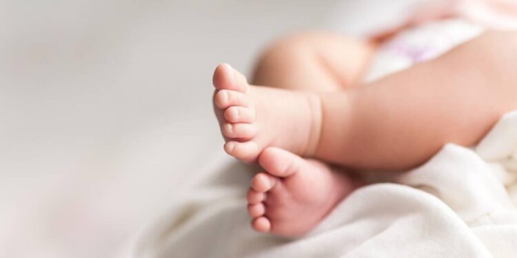 Filipinler: Facebook yeni doğmuş bebek satışını engellemiyor