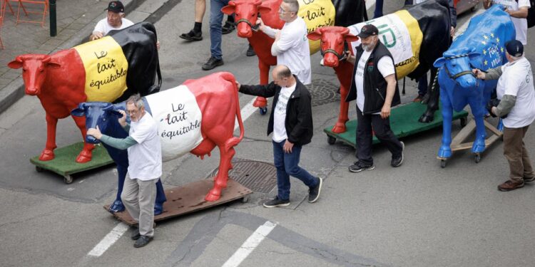 Belçika'da renkli çiftçi protestosu