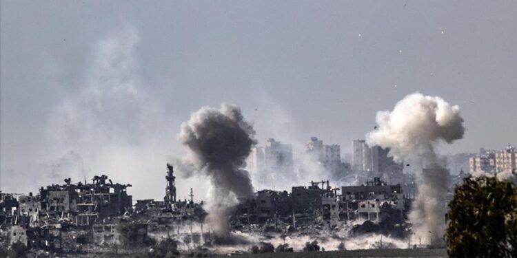 İsrail'in 237 gündür saldırılarını sürdürdüğü Gazze'de can kaybı 36 bin 224'e çıktı