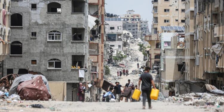 Gazze'de 230 günde 77 bin ton patlayıcı kullanıldı: 87 bin konut tamamen yıkıldı