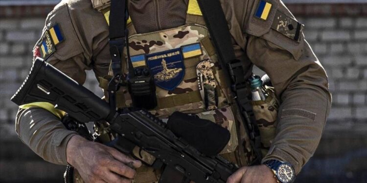 ABD, Ukrayna'ya bazı Amerikan silahlarını Rusya'da kullanma izni verdi