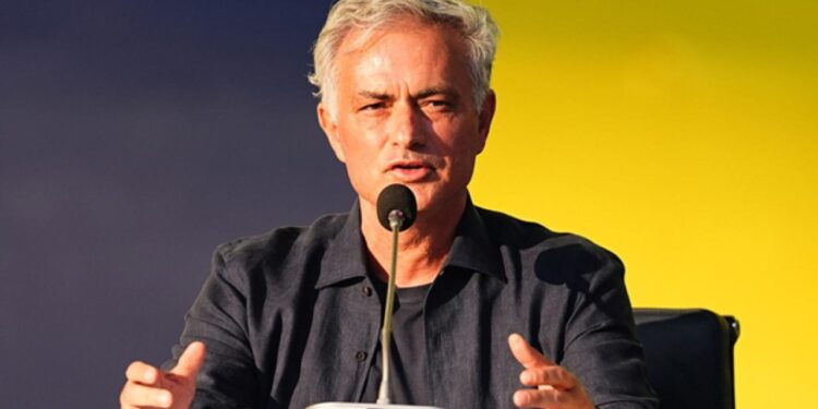 Mourinho Fenerbahçe'de