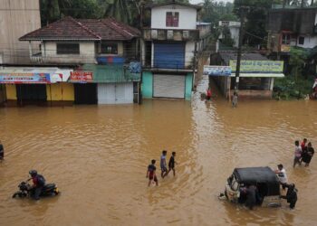 Sri Lanka'da sel ve heyelanda 10 kişi öldü