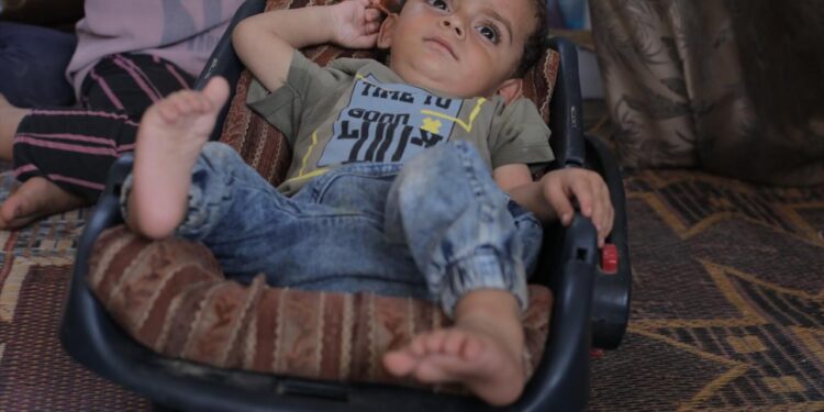 İsrail, Gazzede çocuk felci aşısı için geçici ateşkesi kabul ettiği iddiasını yalanladı