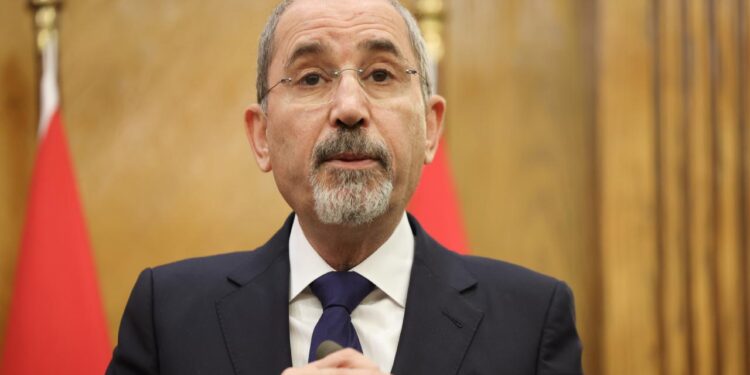 Ürdün: İsrail'in Filistinlileri ülkemize tehcir etmeye yönelik girişimlerini savaş ilanı kabul edeceğiz