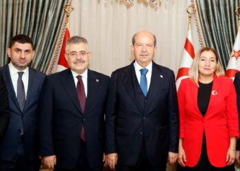 Cumhurbaşkanı Ersin Tatar TBMM Güvenlik ve İstihbarat Komisyonu heyetini kabul etti