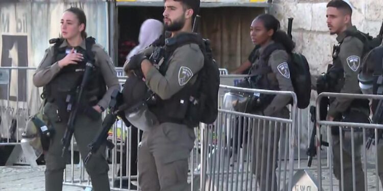 Hamas: Kontrol noktası operasyonu, İsrail'in suçlarının cezasız bırakılmayacağının göstergesi