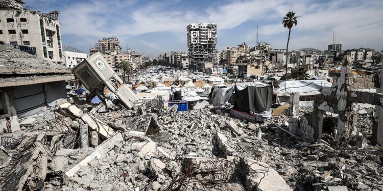 Trump'ın Orta Doğu ziyaretinde katil İsrail de saldırılarını sürdürdü